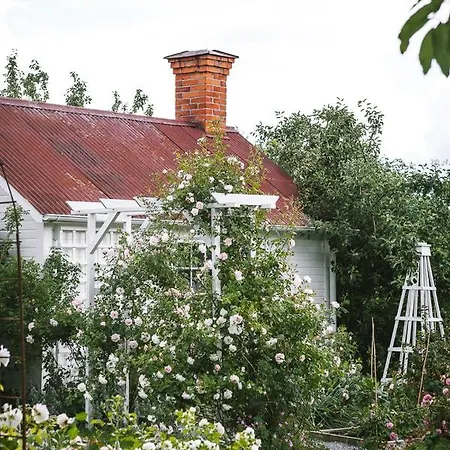 Vallby Cottage Enkoping Exterior photo
