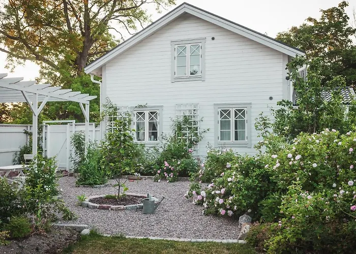 Vallby Cottage